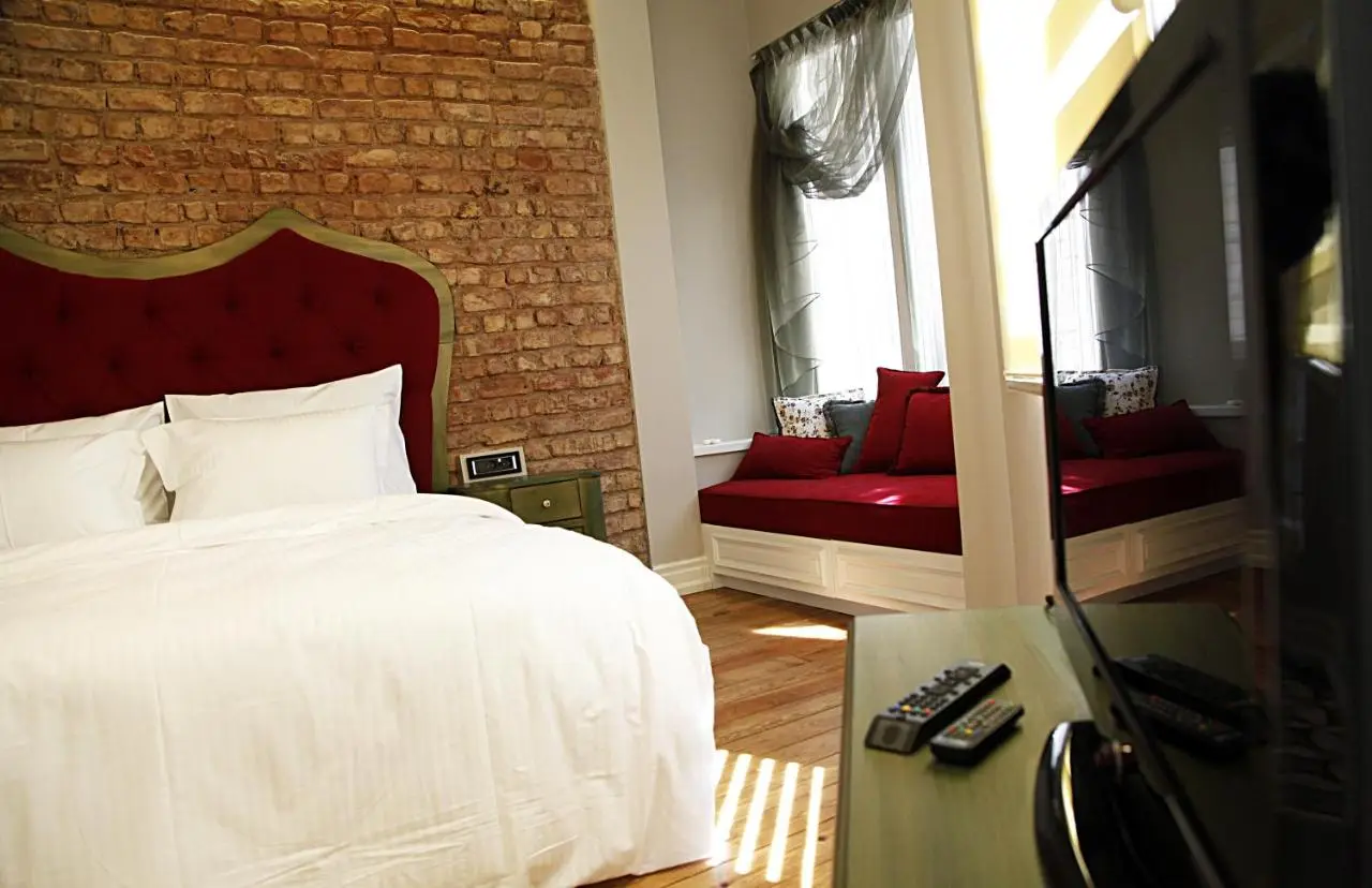 Frida Suites