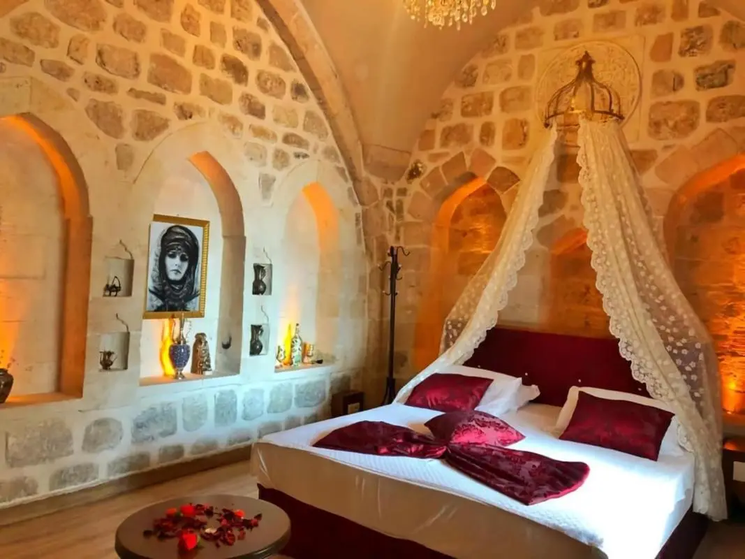 Tuğhan Hotel