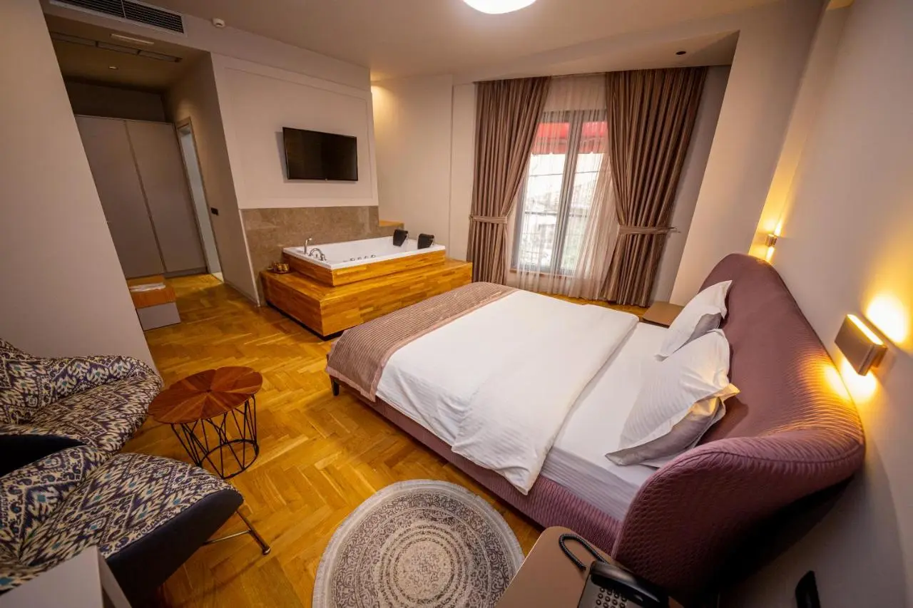 City Center Hotel