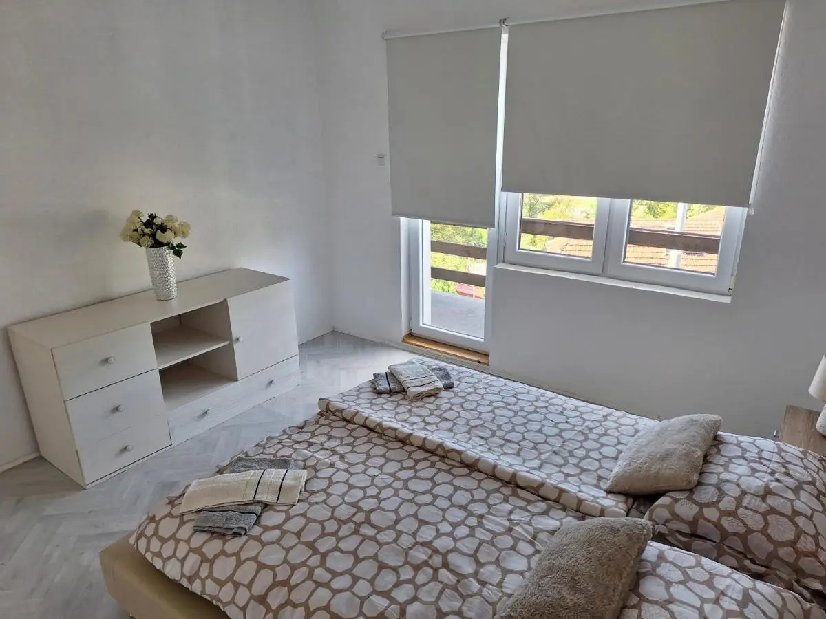 Apartman Look