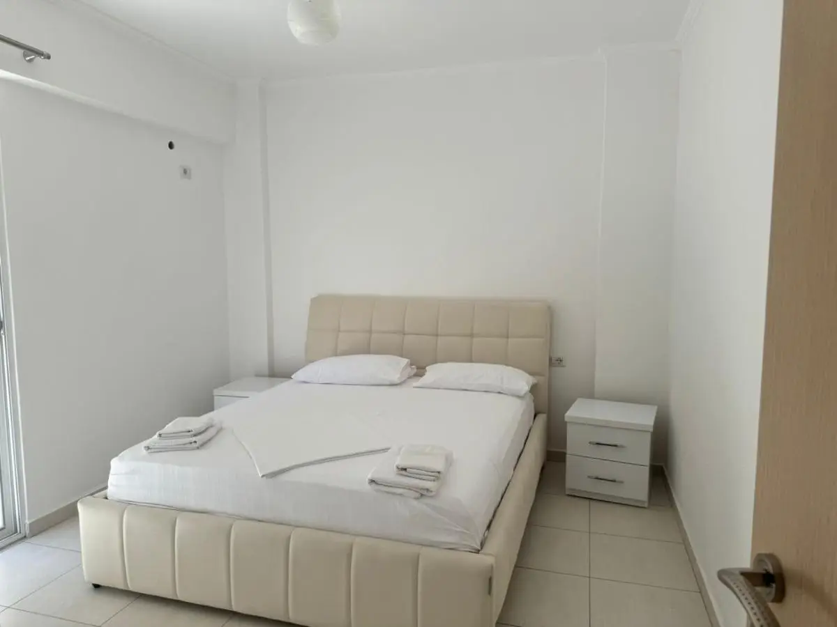 Xhulio Apartments