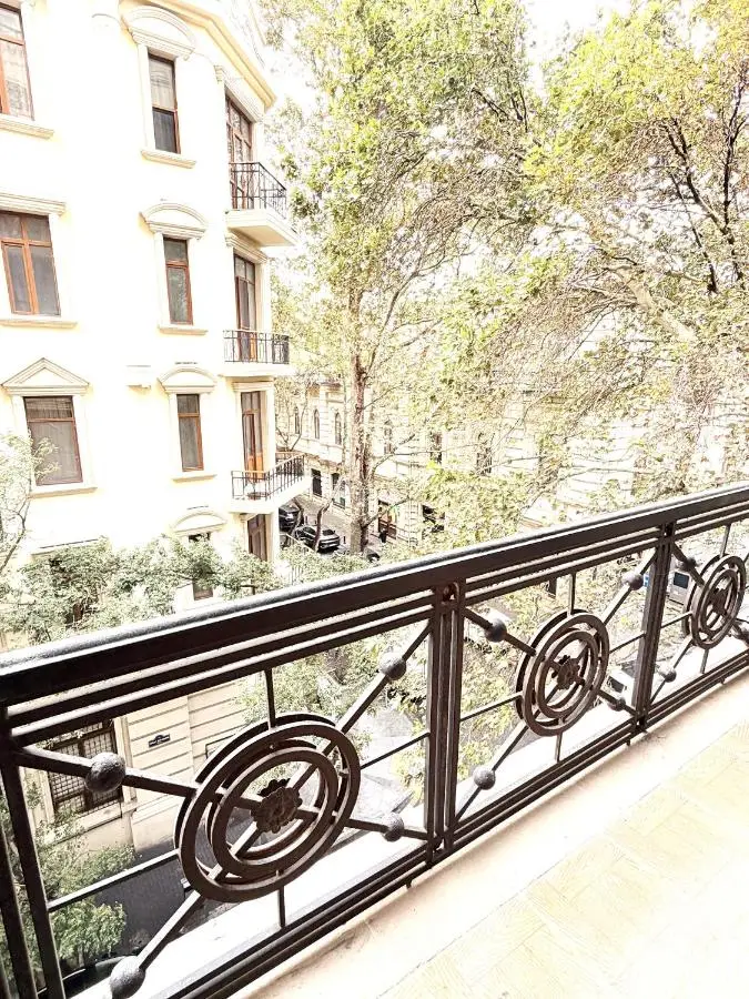 La Mia Apartment Formula 1 view