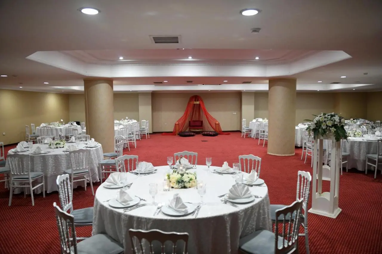 Grand Halic Goldenhorn