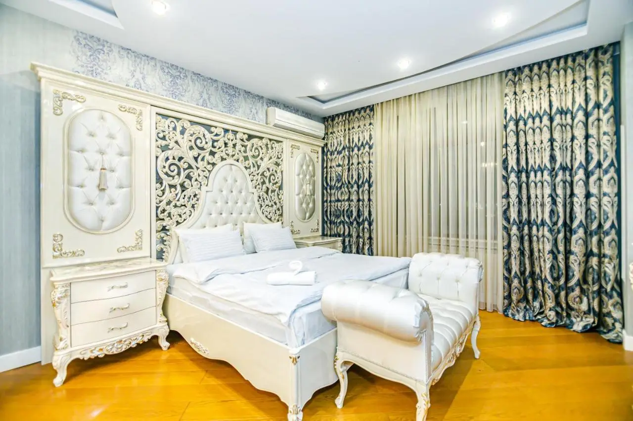 Luxury AMOR Sea View Nizami street