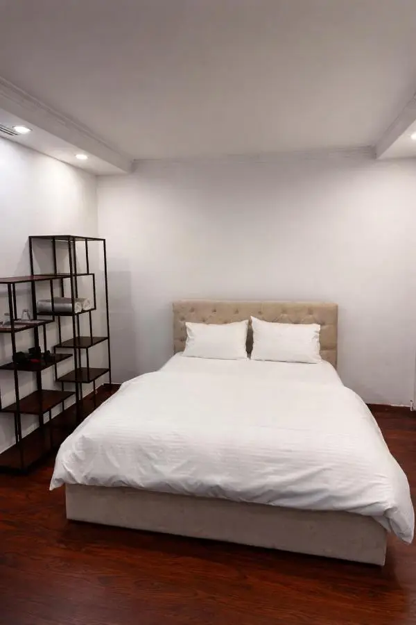 Studio in Bllok Tirana