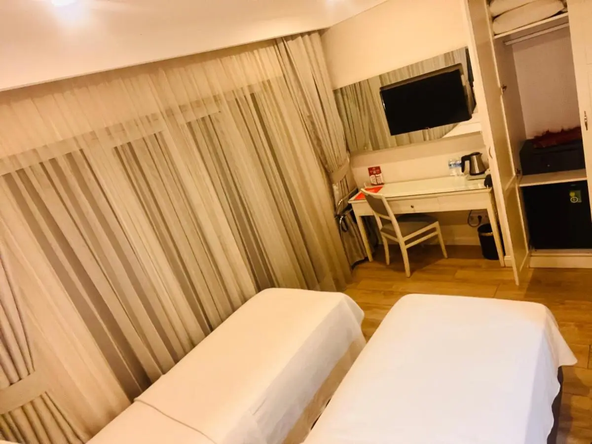 Ten Rooms Istanbul Hotel