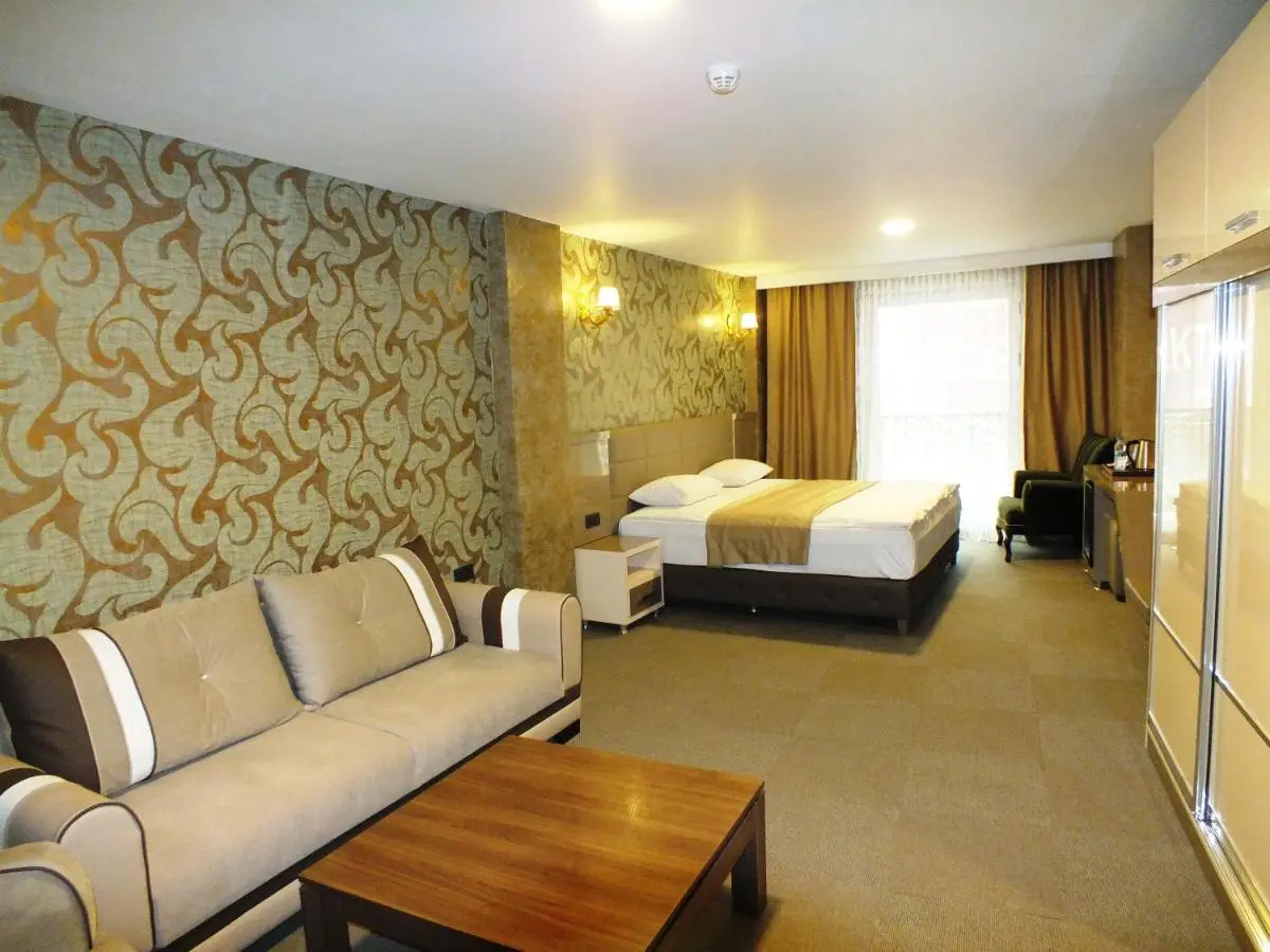 Colonia Park Otel