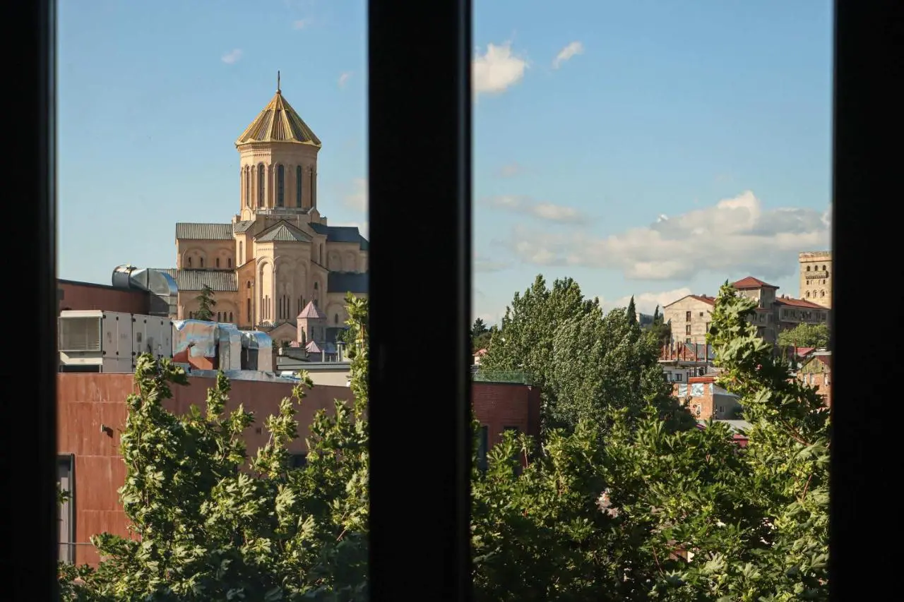 Bright 1BR with Sameba view Avlabari - by Wehost
