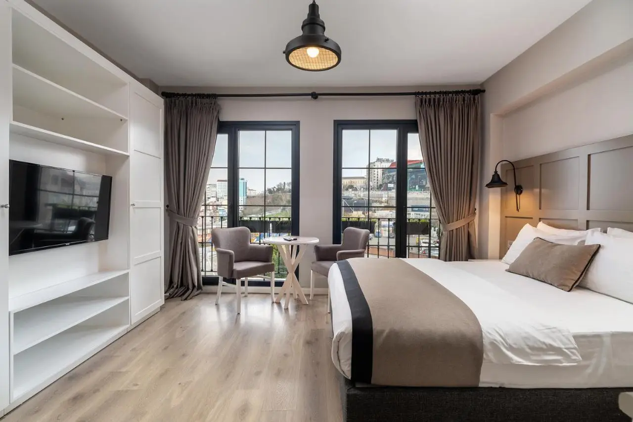 Urban Quarters - Tepebaşı