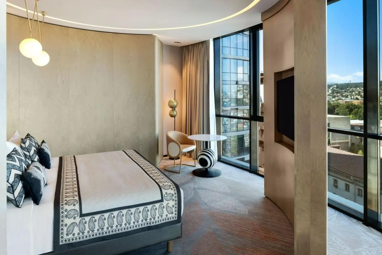 Paragraph Freedom Square, a Luxury Collection Hotel, Tbilisi