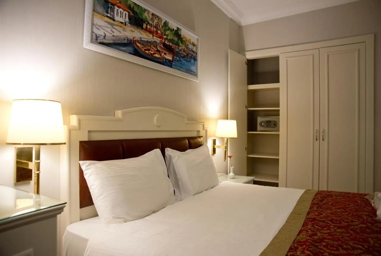 Taksim Metropark Hotel