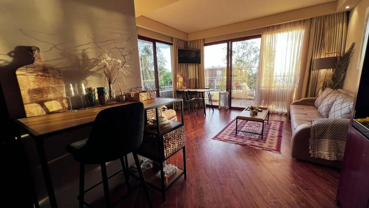 Luxury Dreamland Oasis Apartments