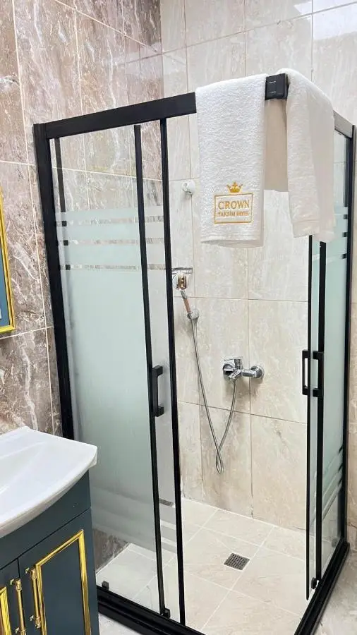 crown taksim hotel