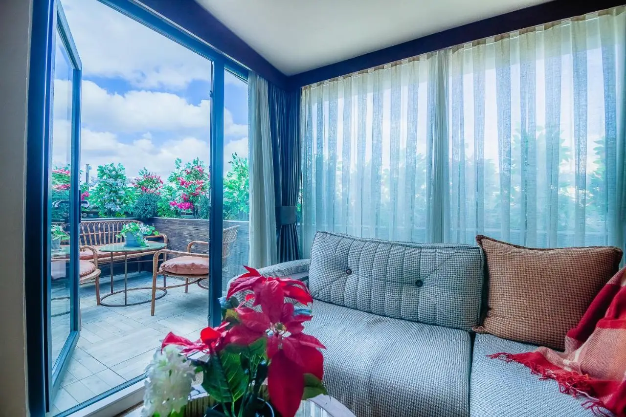 Lord Morgan & Exclusive Design Residence Cihangir