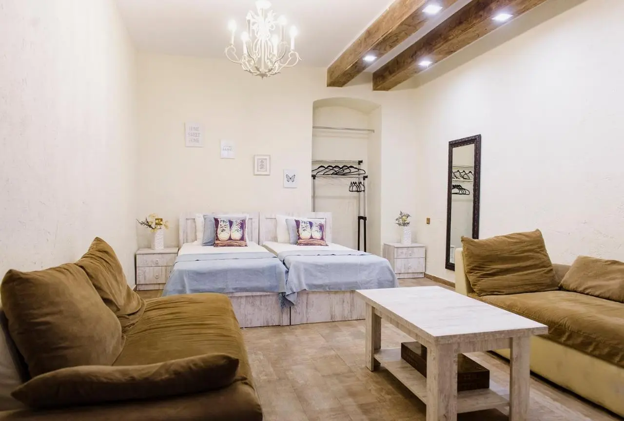 Quiet Authentic Courtyard House Old Tbilisi