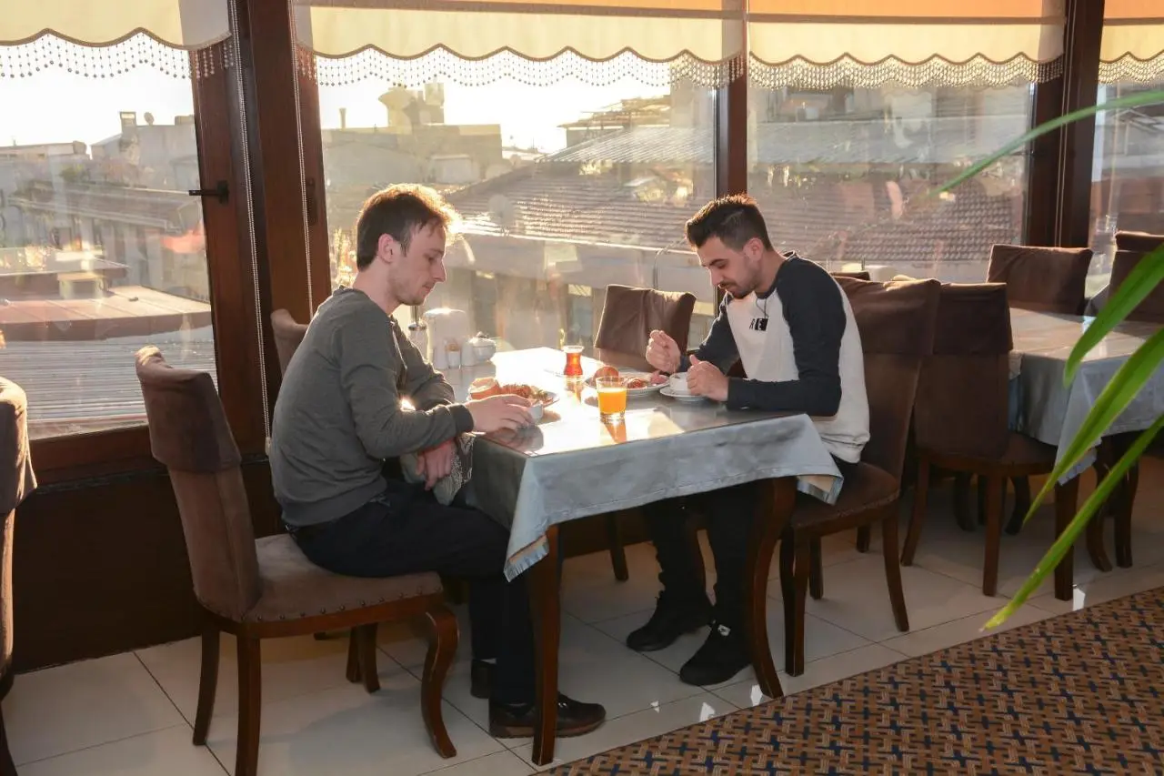 Grand Rosa Hotel