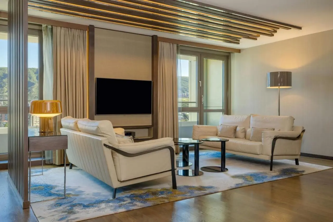 Sheraton Grand Tbilisi Metechi Palace