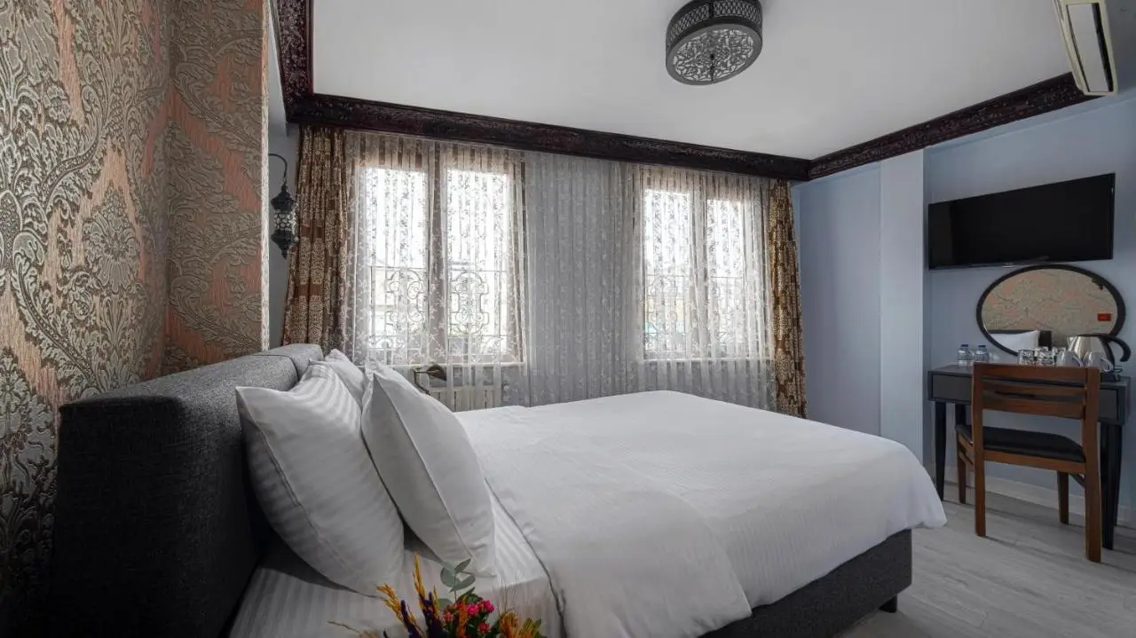 Mytra Hotel