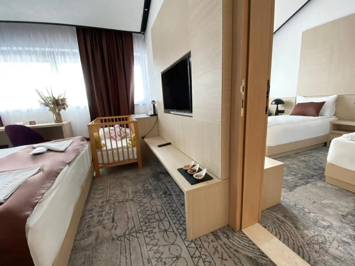 Hotel Boss