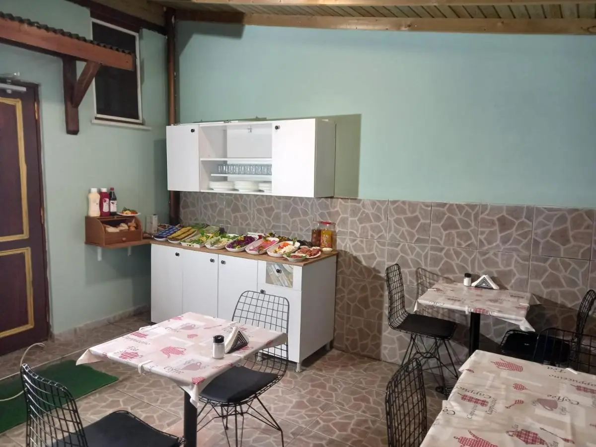 Emirhan Guesthouse & Suites