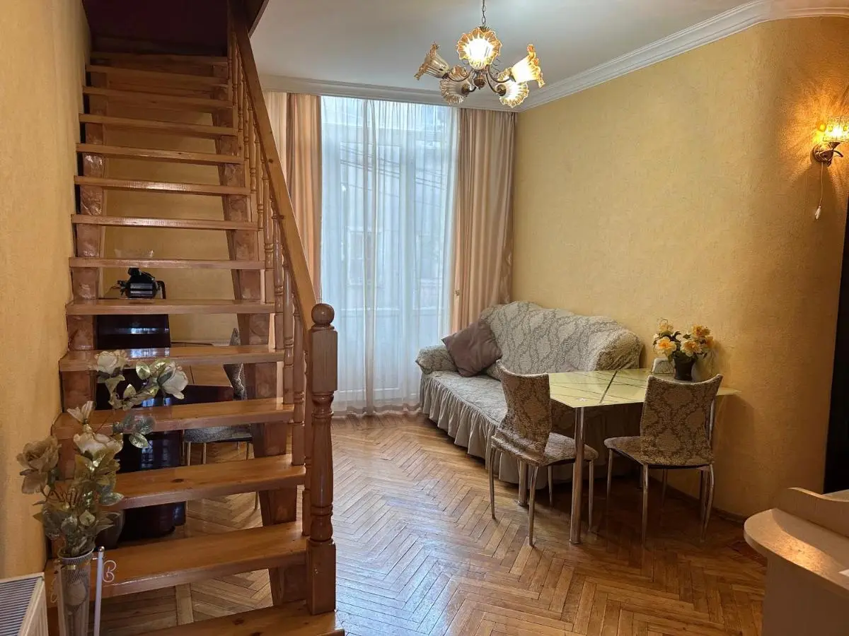Giorgi Apartment