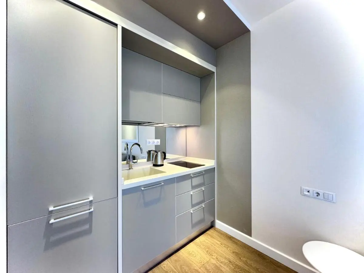 Sunshine Signature Apartments in Alliance Palace