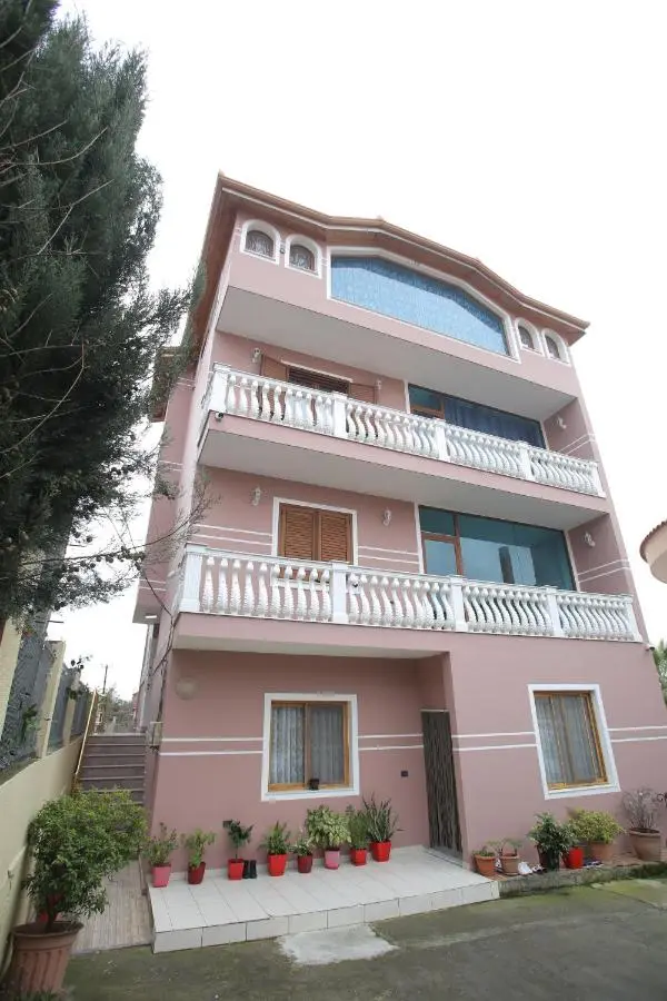 VILLA Dori Ani