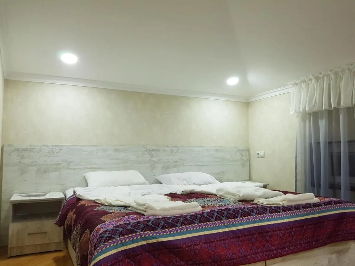 GUEST HOUSE 15A