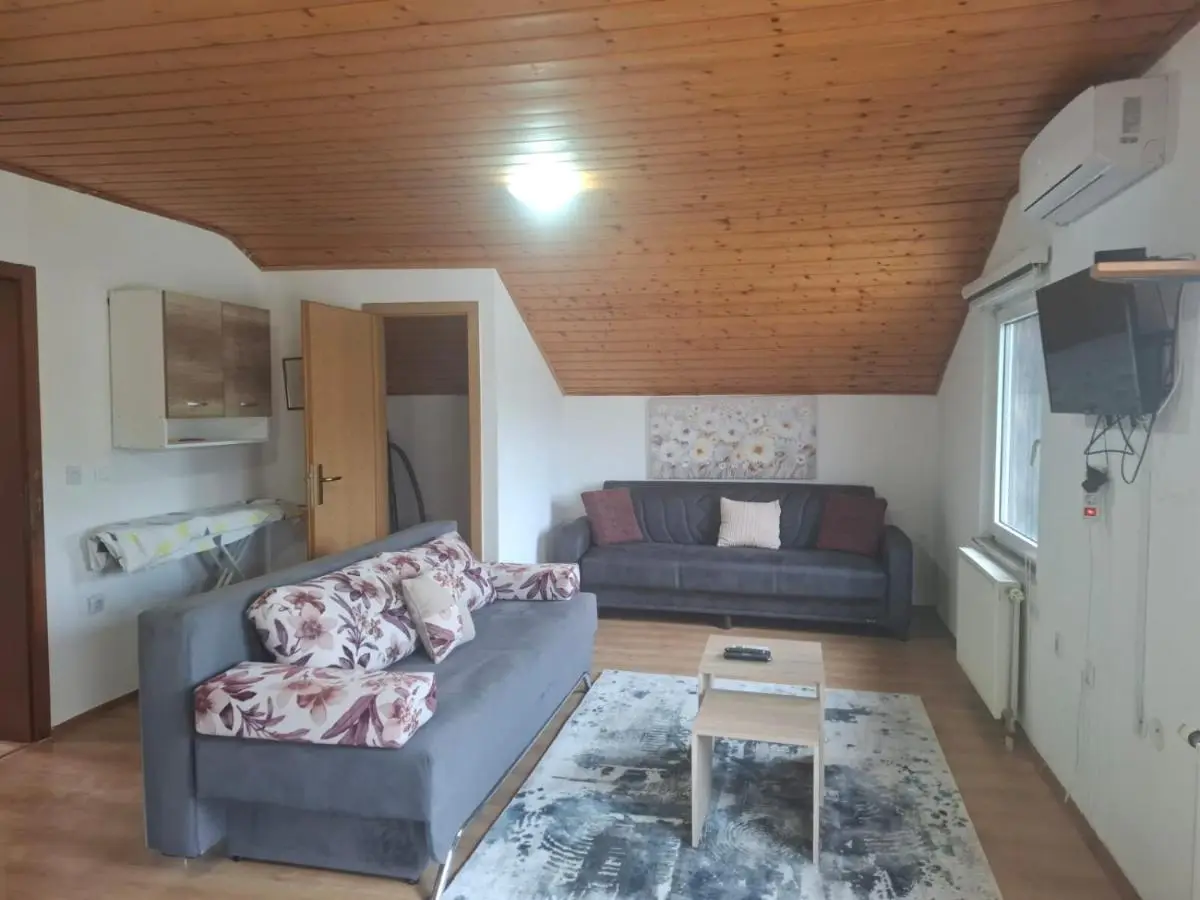 Amina River Apartment