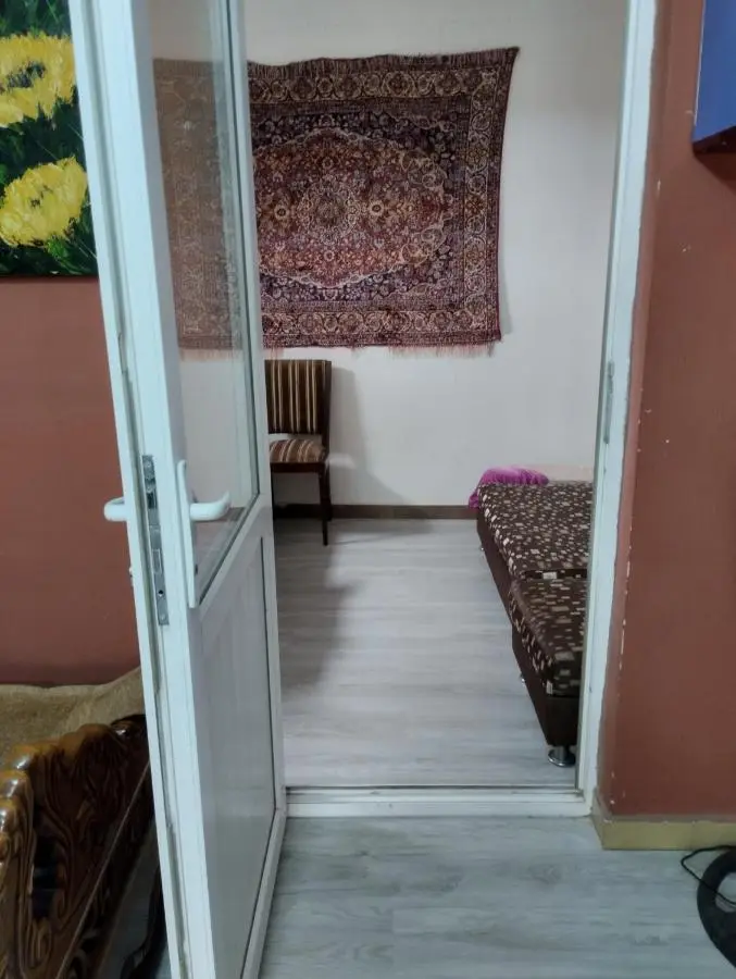 Eka,s hotel in ortachala