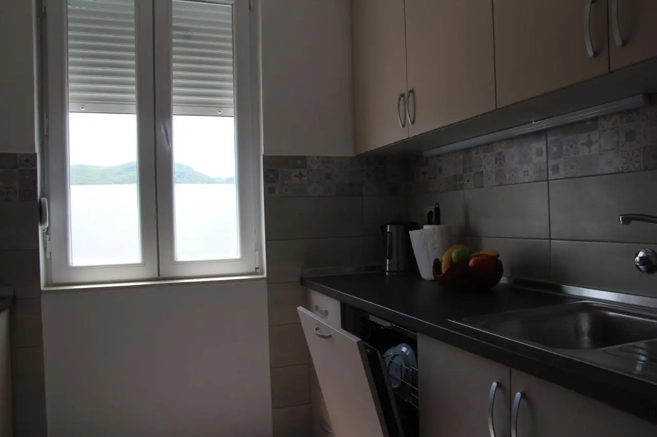 Sunny apartment with a view