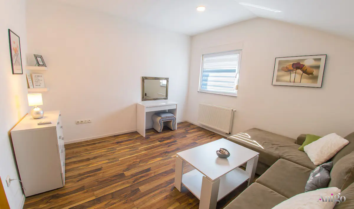 Mostaria House