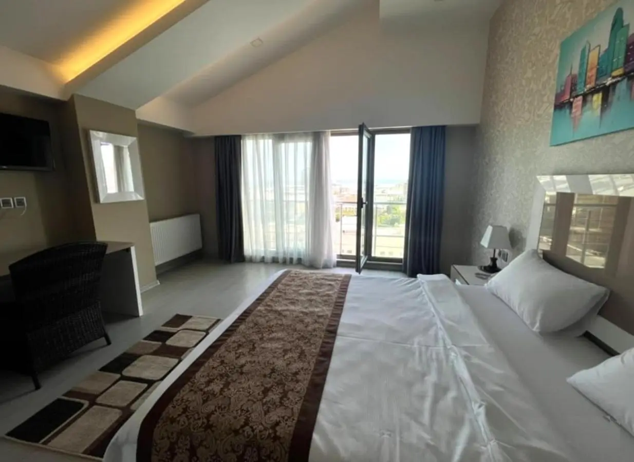 Diplomat Suites Hotel