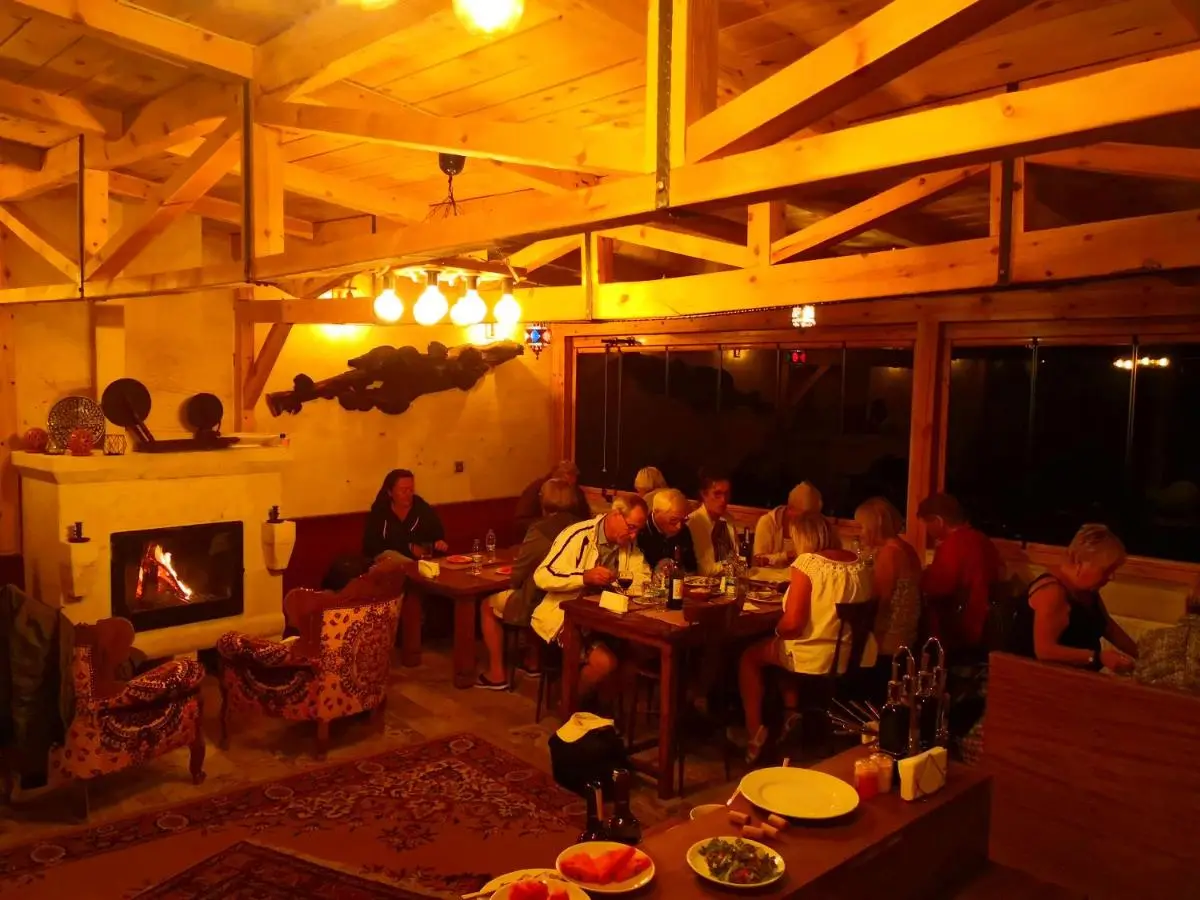 Larissa Cave Hotel