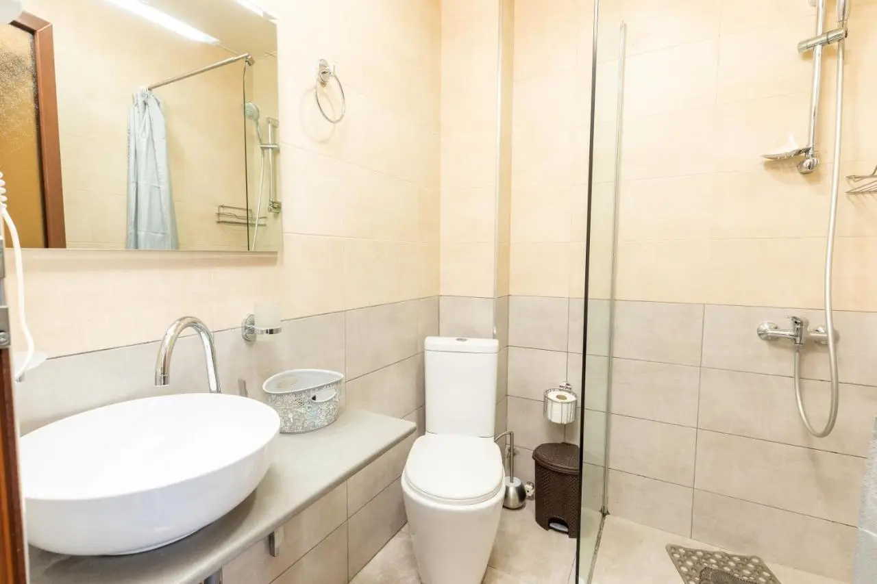 Hotel N16