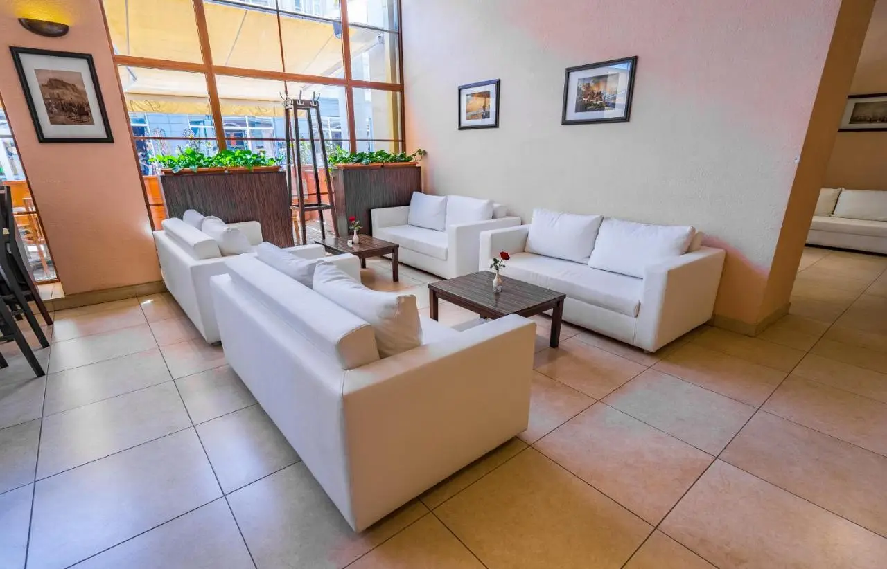Hotel Lomsia