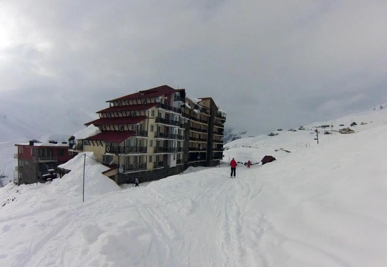 Mountain Cricket Chalets and Apartments Gudauri