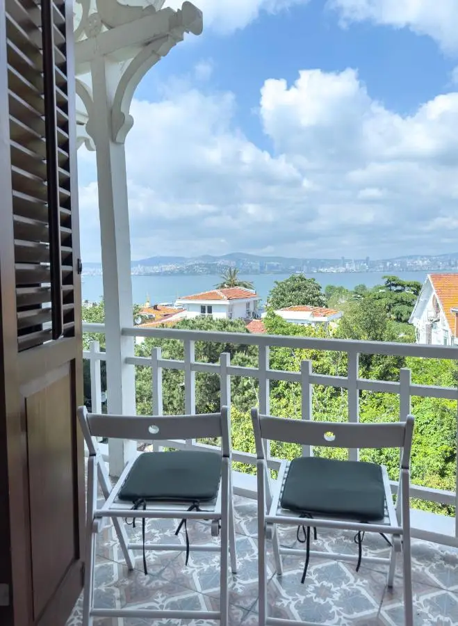 Laden Palas Prince's Island Historical Mansion