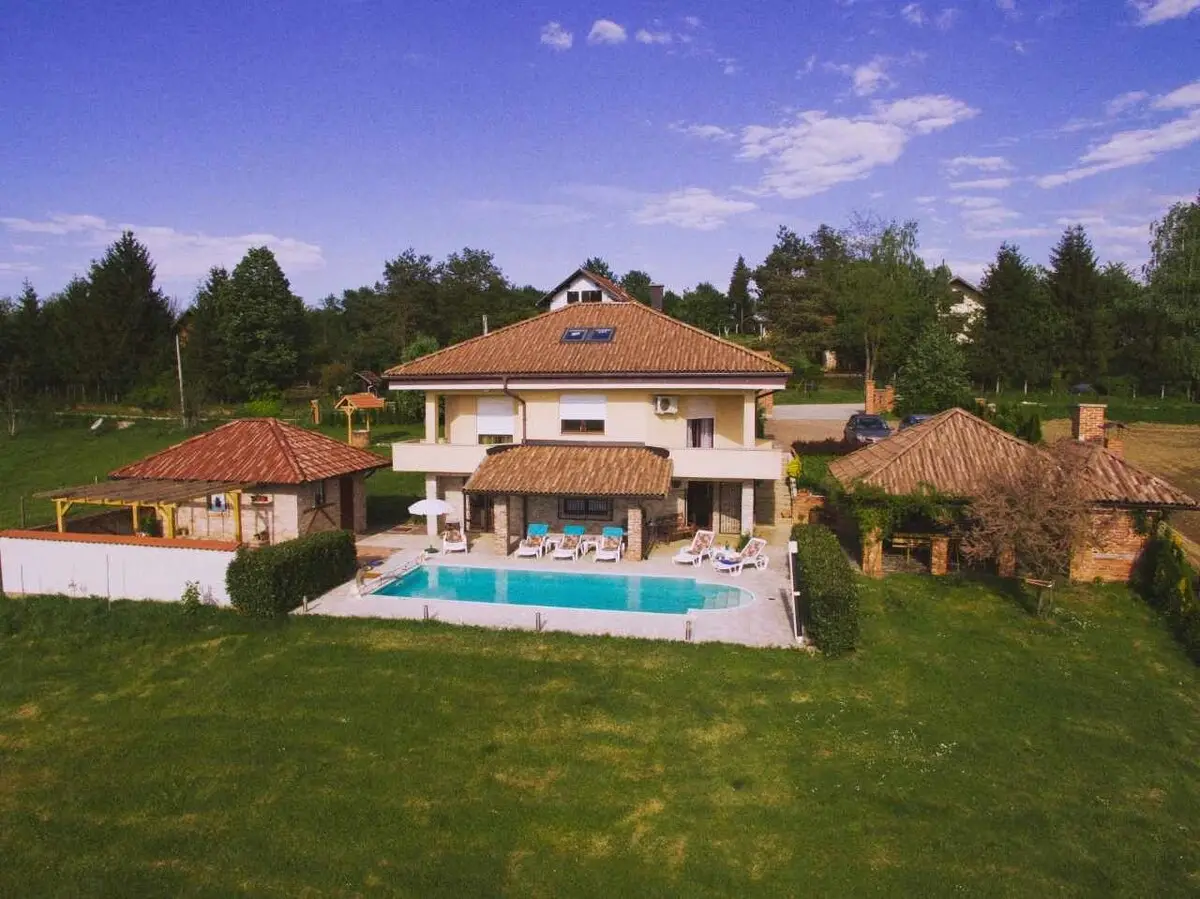 Villa Provence for 8 Persons
