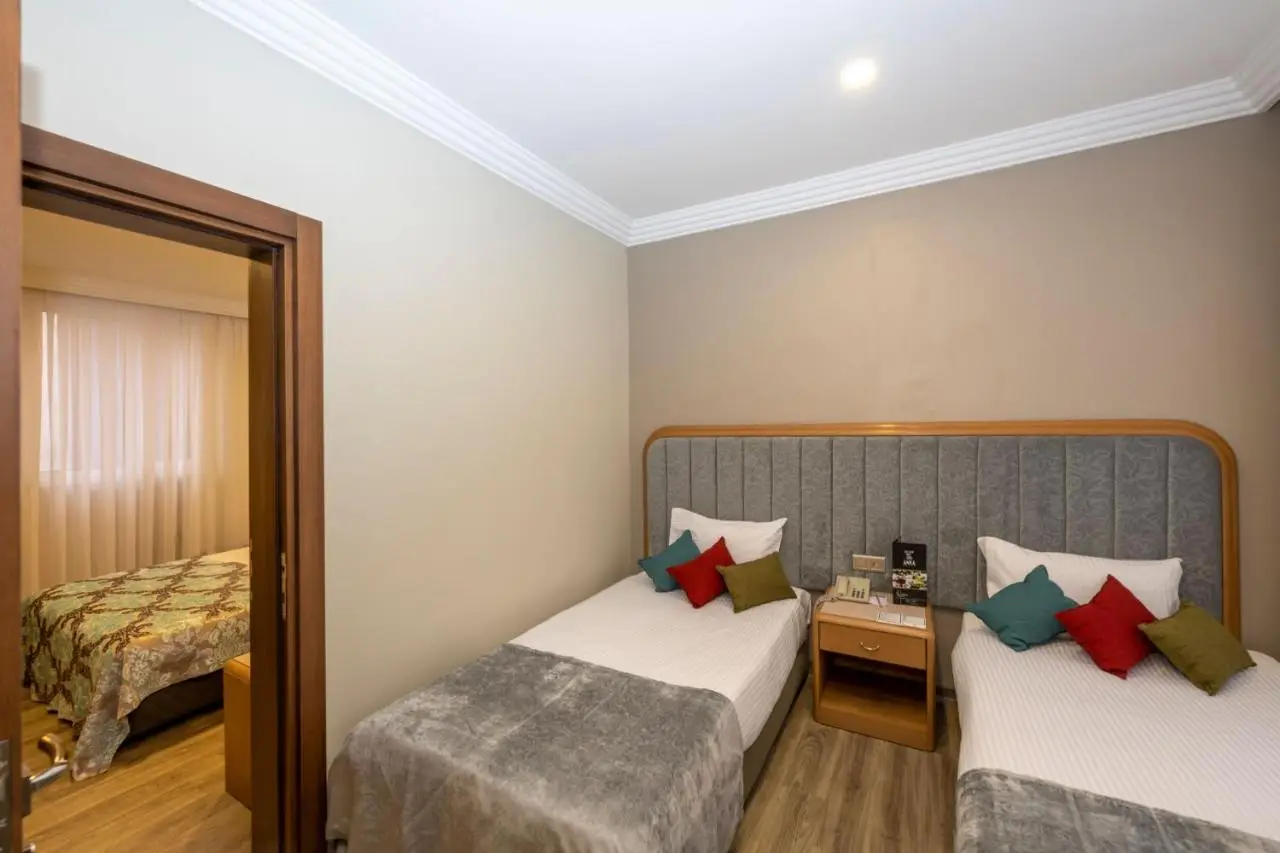 Grand Anka Hotel