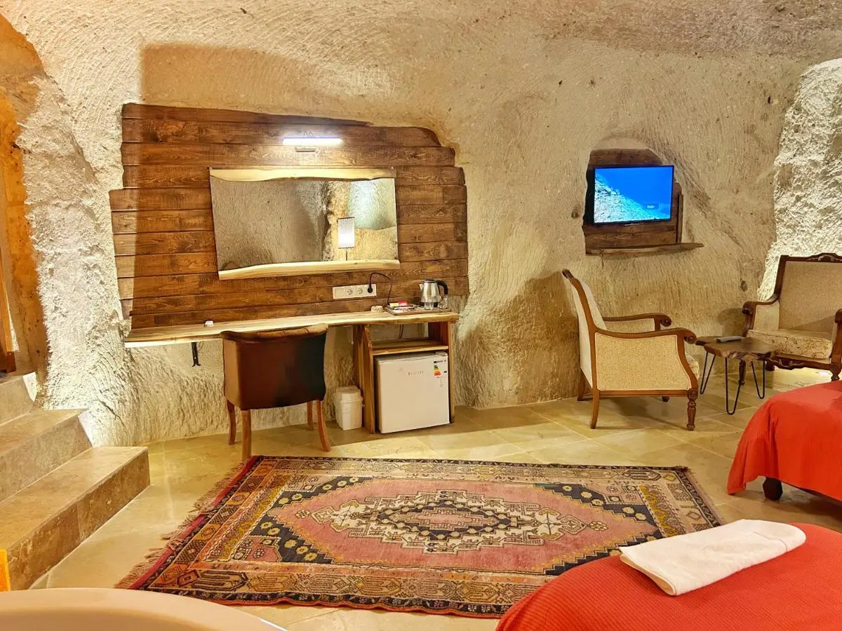 Asma Altı Cave