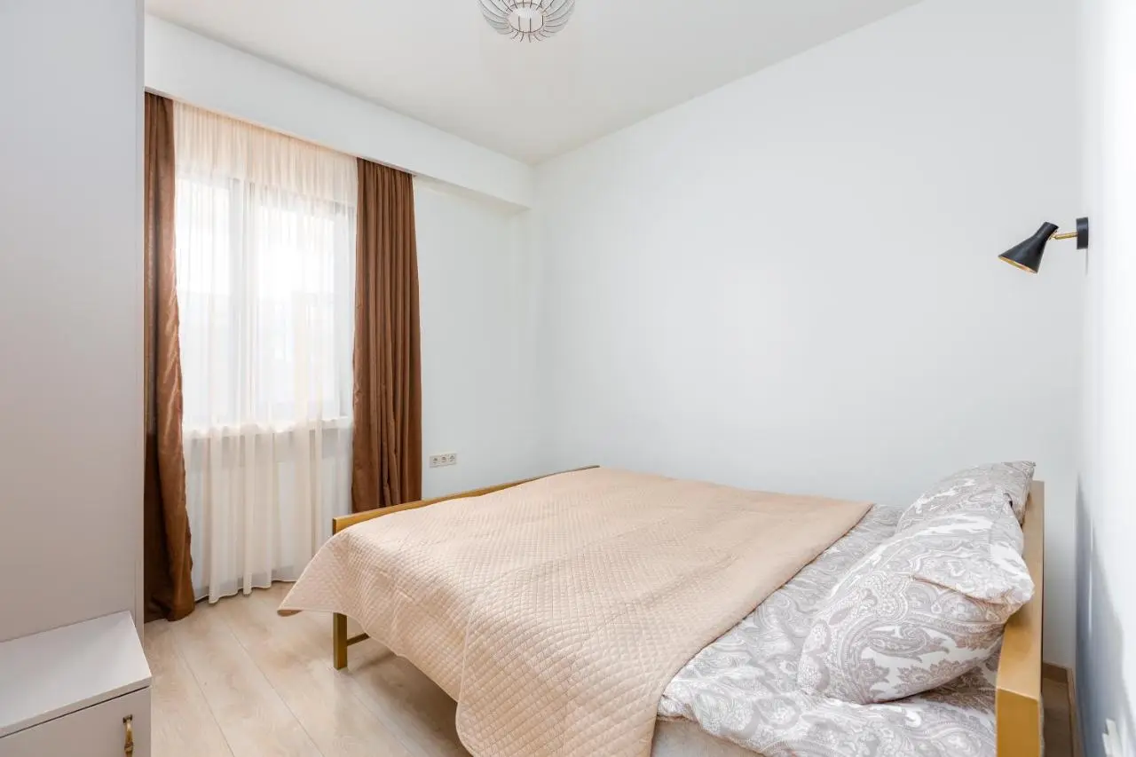 Fresh Air & Panoramic View (Floor 1 & 2)