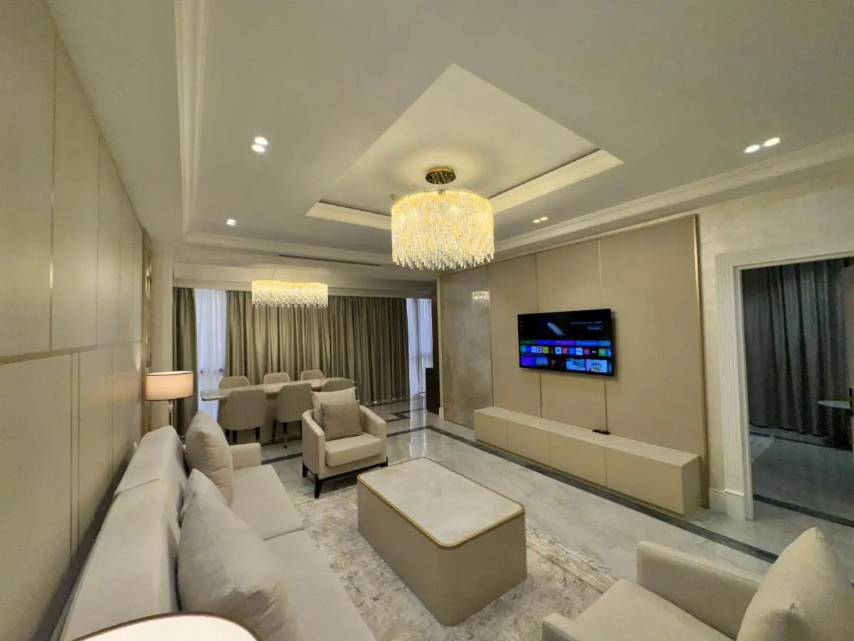 Ganjali Plaza Hotel