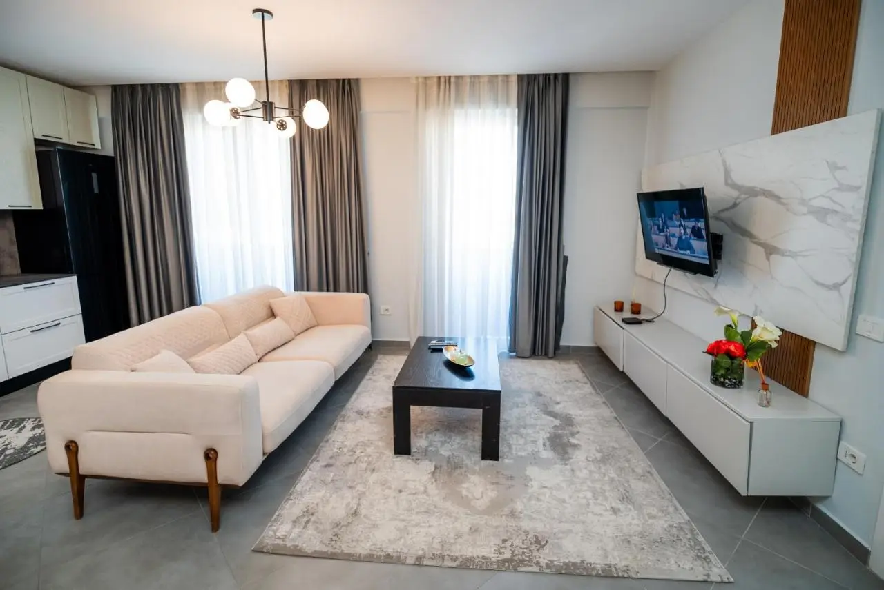 Home Select Tirana 6
