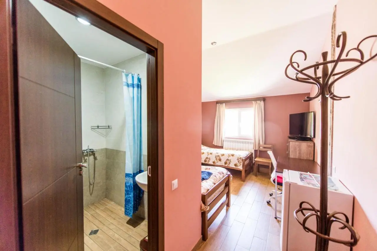 Guest House 15