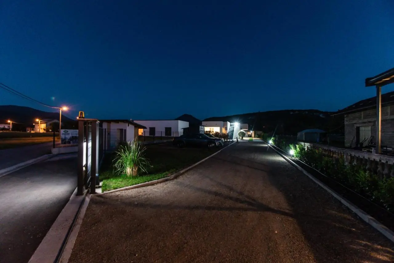 Delta apartments