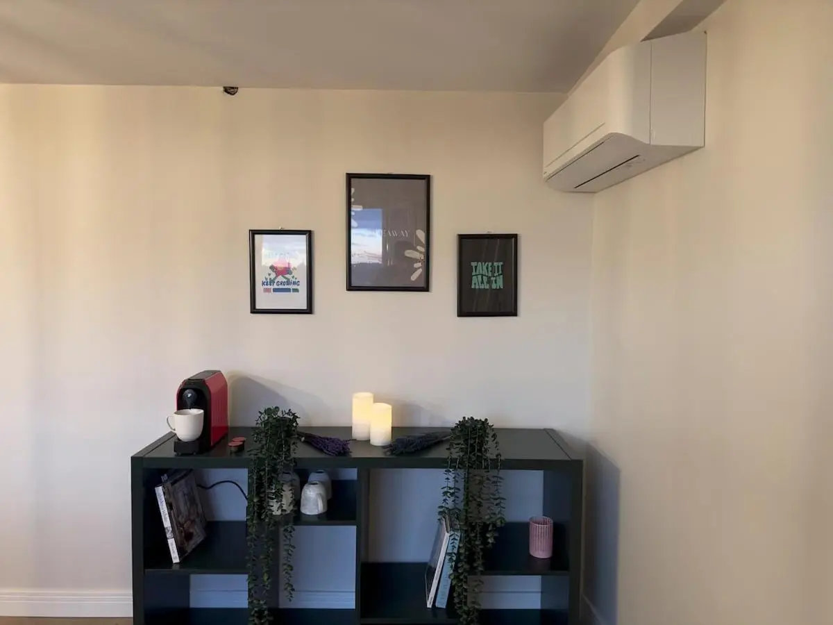 Stunning 2BR 2Bath near Metro - YM 1