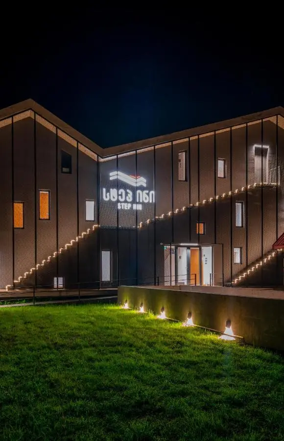 Step Inn - Kazbegi