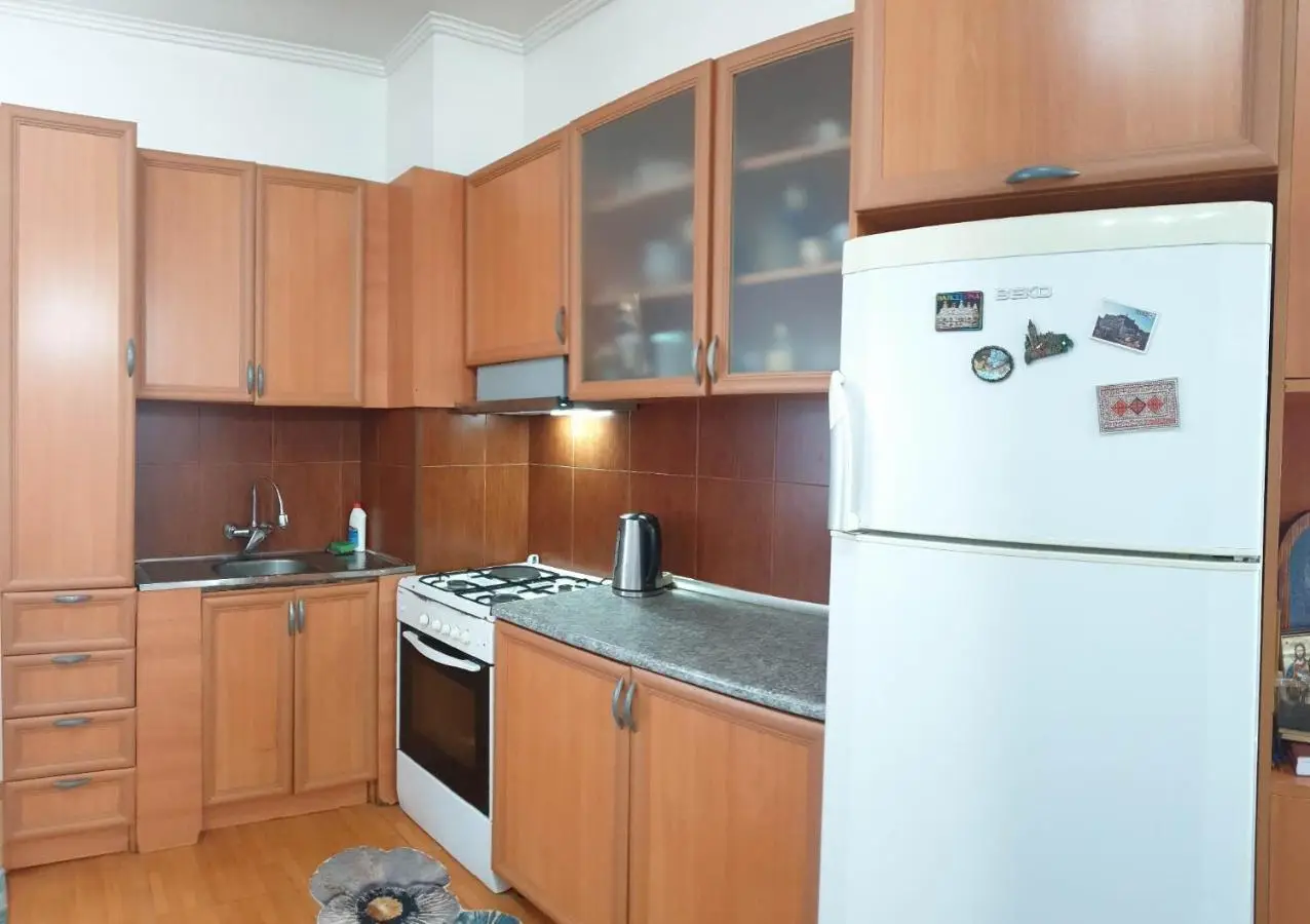 Nino's apartment-Isolated floor for rent