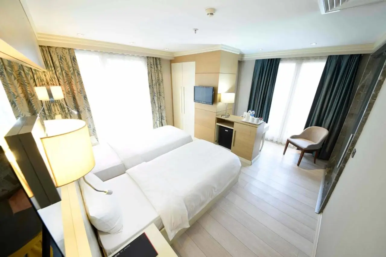 Le Mirage Hotel